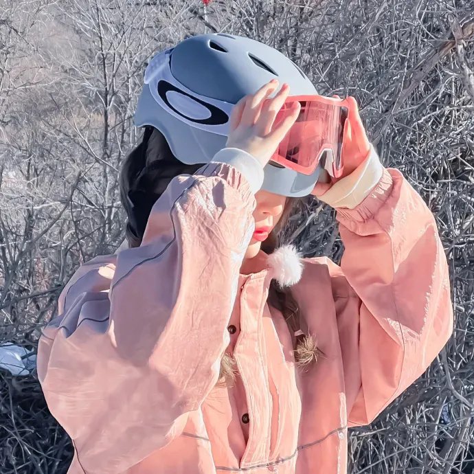 黑白游龙